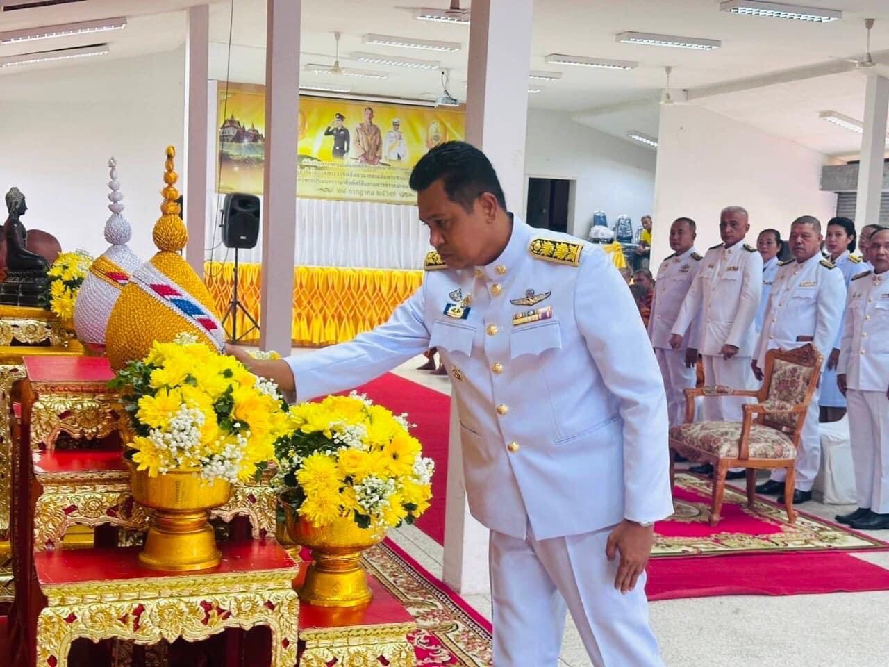 🔸 วันอาทิตย์ที่ 28 กรกฎาคม 2567
 🌟 นายธีระยุทธ บุตรทหาร สาธารณสุขอำเภอทับปุด และบุคลากรสำนักงานสาธารณสุขอำเภอทับปุด ร่วมกิจกรรม เนื่องในโอกาสพระราชพิธีมหามงคลเฉลิมพระชนมพรรษา 6 รอบ 28 กรกฎาคม 2567 โดย นายดำรง ฉิมทับ นายอำเภอทับปุด เป็นประธานในพิธี และมีหัวหน้าส่วนราชการ ข้าราชการ ผู้บริหารองค์กรปกครองส่วนท้องถิ่น กำนัน ผู้ใหญ่บ้าน และประชาชน ร่วมพิธี โดยประกอบด้วย
  - เวลา 07.00 น. พิธีทำบุญตักบาตร ถวายพระราชกุศล พระบาทสมเด็จพระเจ้าอยู่หัว
 - เวลา 19.19 น. พิธีถวายสัตย์ปฏิญาณเป็นข้าราชการที่ดี พิธีถวายเครื่องราชสักการะ วางพานพุ่มเงิน-พุ่มทอง และพิธีจุดเทียนถวายพระพรชัยมงคล
📍ณ ศาลาประชาคมที่ว่าการอำเภอทับปุด และอาคารอเนกประสงค์เทศบาลตำบลทับปุด อำเภอทับปุด จังหวัดพังงา